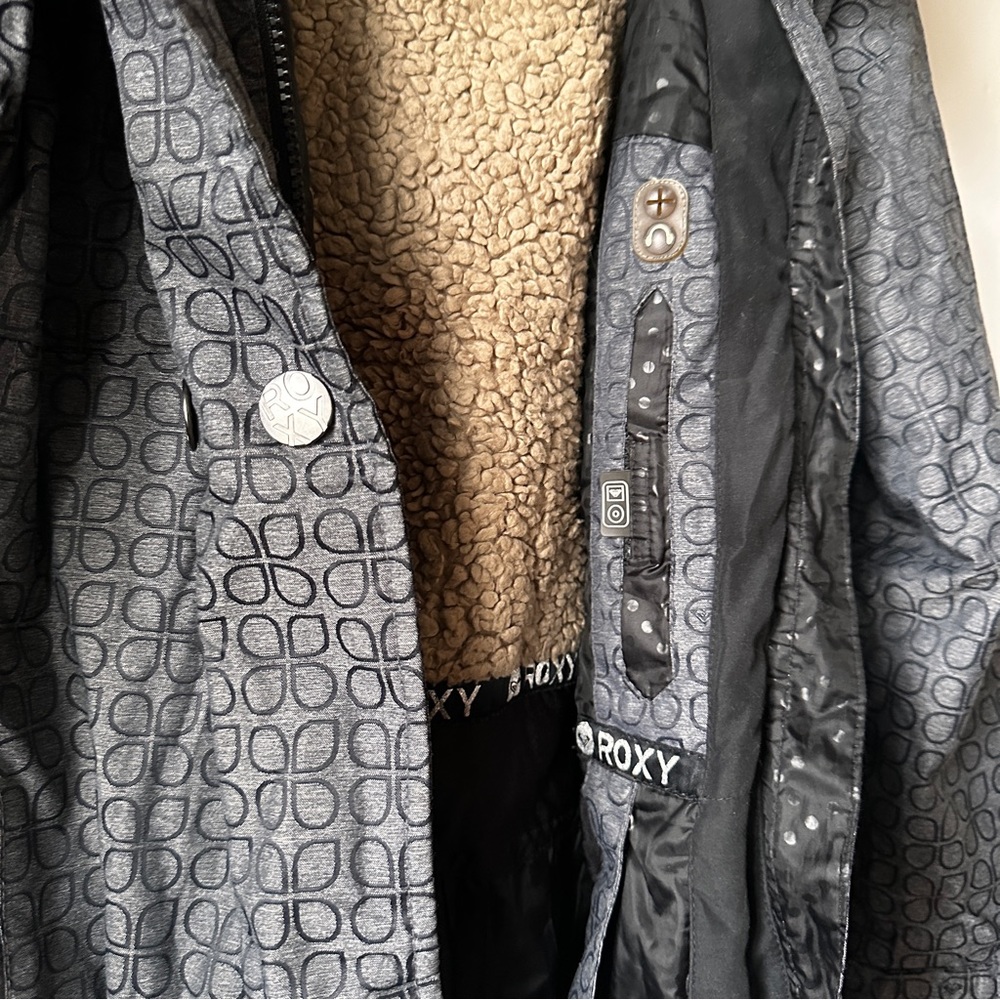 Roxy Winter Coat - image 3